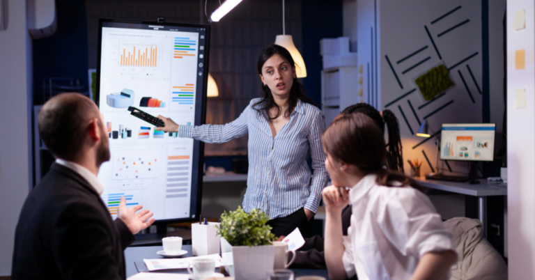 The Leader vs. Manager: 4 Crucial Differences for Business Growth | Online Leadership Course