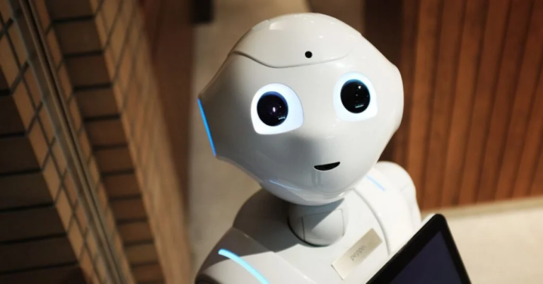 Deep Learning vs. Machine Learning: The Ultimate Guide for 2022 | Online AI and ML Course